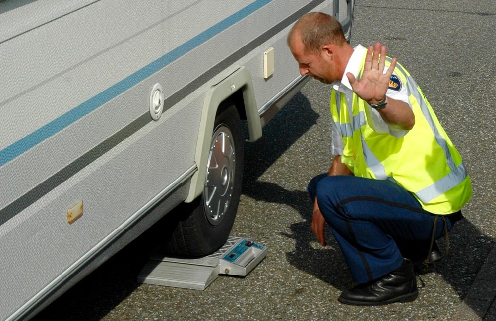 travel times towing a caravan